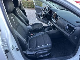 Kia Stonic 1.0 T-GDi MHEV 101pk GT-Line - nap - 1e eig - navi - camera - 1/2 leer - stuur + stoelverw - keyless entry + start picture 46