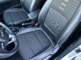 Kia Stonic 1.0 T-GDi MHEV 101pk GT-Line - nap - 1e eig - navi - camera - 1/2 leer - stuur + stoelverw - keyless entry + start picture 41