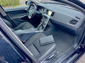 Volvo V-60 1.6 T3 150pk aut. Momentum - 144dkm nap - navi - clima - cruise - lmv - pdc - trekh - 2e eig picture 23
