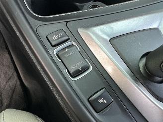 BMW 3-serie 330e 245pk 8-traps aut M-Sport - schuifdak - nap - spoilers - leer - verlaagd - pdc v+a - plug-in hybrid - facelift model picture 27
