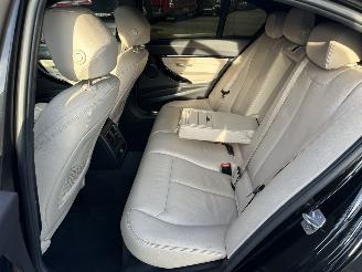 BMW 3-serie 330e 245pk 8-traps aut M-Sport - schuifdak - nap - spoilers - leer - verlaagd - pdc v+a - plug-in hybrid - facelift model picture 38