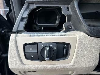 BMW 3-serie 330e 245pk 8-traps aut M-Sport - schuifdak - nap - spoilers - leer - verlaagd - pdc v+a - plug-in hybrid - facelift model picture 28
