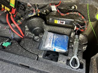 BMW 3-serie 330e 245pk 8-traps aut M-Sport - schuifdak - nap - spoilers - leer - verlaagd - pdc v+a - plug-in hybrid - facelift model picture 33