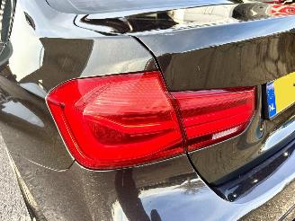 BMW 3-serie 330e 245pk 8-traps aut M-Sport - schuifdak - nap - spoilers - leer - verlaagd - pdc v+a - plug-in hybrid - facelift model picture 101