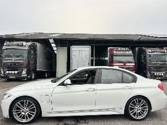 Avarii autoturisme BMW 3-serie 330e High Exe M-Sport 2016/1