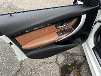 BMW 3-serie 330e High Exe M-Sport - 140dkm nap - head up - cognac leer - stoelverw - clima - alarm - 2x laadkabels picture 49