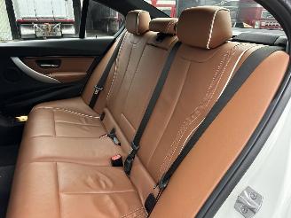 BMW 3-serie 330e High Exe M-Sport - 140dkm nap - head up - cognac leer - stoelverw - clima - alarm - 2x laadkabels picture 19