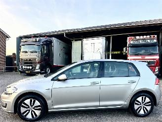 Volkswagen e-Golf 136pk dsg aut Highline - nap - facelift - navi - acc - front assist - cruise - pdc v+a - rijdbaar 2017/11