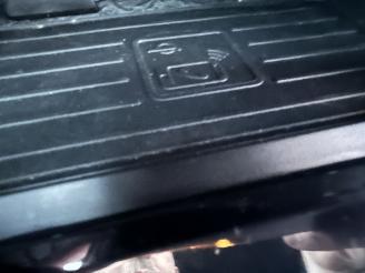 Audi A3 limousine 30 TFSI S-Line Comp -nap - 1e eig - kuipstoelen - keyless - front + line assist picture 60