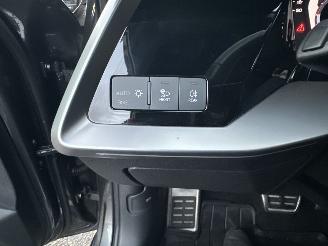 Audi A3 limousine 30 TFSI S-Line Comp -nap - 1e eig - kuipstoelen - keyless - front + line assist picture 28