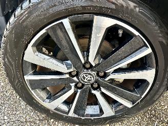Toyota Yaris Cross 1.5 Hybrid 93pk aut Launch Edition - head up - leer - stuur/stoelverw - elektr klep - front + line + side assist picture 64