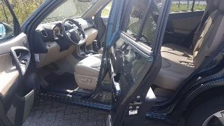 Toyota Rav-4 2.2 D-4d D-cat 4x4 130 Kw 1 e eigen 55000 km EXECUTIVE picture 14