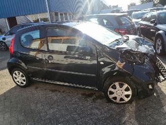 Peugeot 107 5 drs 50kw  cool edition MOTOR LOOPT picture 4