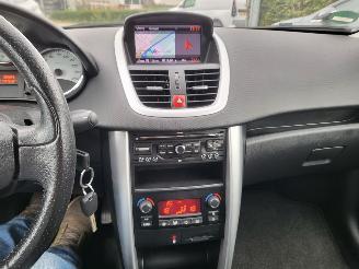 Peugeot 207 Peugeot 207 1.6 VTi Première 2e eigenaar picture 4