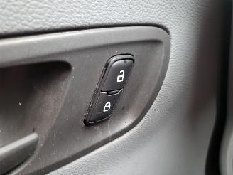 Ford Transit Ford 310 2.0 TDCI L3H2 ambiente 83000KM RIJDBAAR euro 6y picture 18