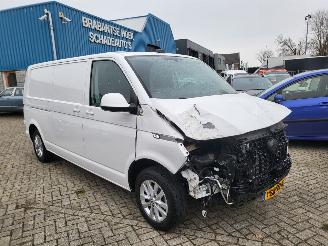 skadebil bedrijf Volkswagen Transporter T 6 LANG   2.0 TDI 150 pk 6 bak L2 28 Comfortline 2022/11