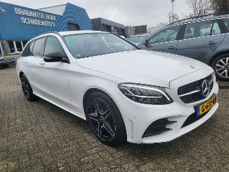 Damaged car Mercedes C-klasse  2019/11
