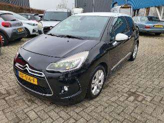 krockskadad bil auto Citroën DS3 DS 3 1.2 AUTOMAAT PureTech So Chic 2015/10