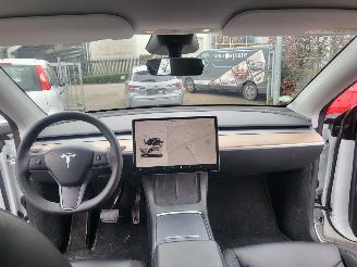 Tesla Model Y MODEL Y RWD 58 kWh range 455 km 52000 km rijdbaar picture 4