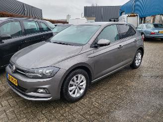 skadebil auto Volkswagen Polo Polo 1.0 TSI Comfortline 95 PK nwe  apk 2019/4