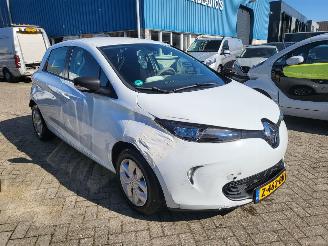 skadebil auto Renault Zoé ZOE Q90 Bose Quickcharge 41 kWh RIJDBAAR HUURACCU 2018/2