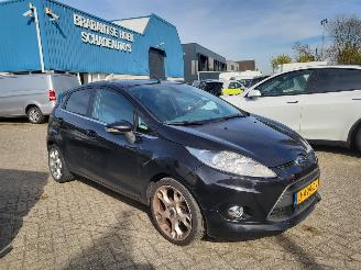 krockskadad bil auto Ford Fiesta 1.6 Ghia 5drs hatchback   goede airco rijdbaar 2009/4