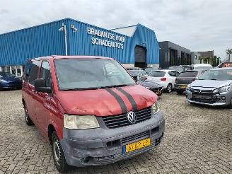 krockskadad bil bedrijf Volkswagen Transporter transporter 2.5 TDI AUTOM 131PK 2004/7