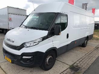 krockskadad bil bedrijf Iveco Daily AUTOM MAXI 35-160 hi matic wb 410 EURO 6 rijdbaar 2017/11