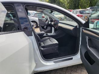 Tesla  Tesla MODEL Y RWD 58 kWh range 455km nwprijs € 45000 picture 13