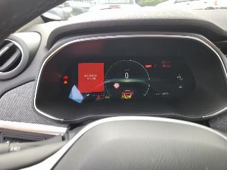 Avarii autoturisme Renault Zoé incl accu INTENSE  51 KW met CCS lader  8000 km GEEN SCHADE technisch probleem 2020/6