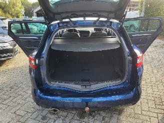 Renault Mégane Estate 1.3 TCe Bose  rijdbare motorschade picture 23
