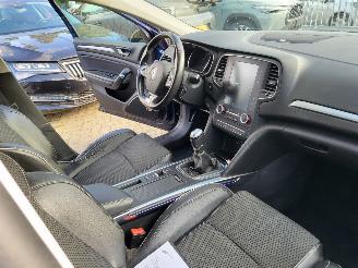 Renault Mégane Estate 1.3 TCe Bose  rijdbare motorschade picture 18