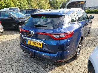 Avarii autoturisme Renault Mégane Mégane Estate 1.3 TCe Bose  rijdbare motorschade 2019/6