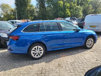Skoda Octavia Combi 1.5 E hybride -TSI Business Edition Plus autom rijdbaar picture 11