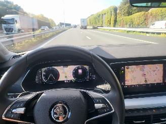 Skoda Octavia Combi 1.5 E hybride -TSI Business Edition Plus autom rijdbaar picture 3
