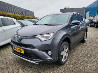 skadebil auto Toyota Rav-4 RAV4 2.5 Hybrid AWD Dynamic 4x4 autom EURO 6  rijdbaar 2017/11