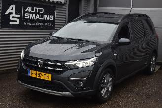 Voiture accidenté Dacia Jogger 1.0 Tce Comfort  110Pk 7 Personen *Navi/Airco 2022/6