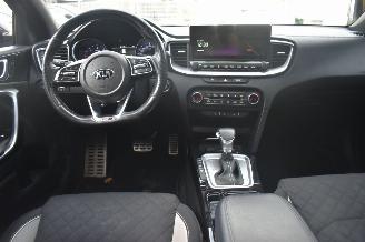 Kia Ceed Sportwagen 1.6 Crdi GT-Line 136Pk *Navi/Clima/Camera/Panorama/Stoelverwarming picture 8