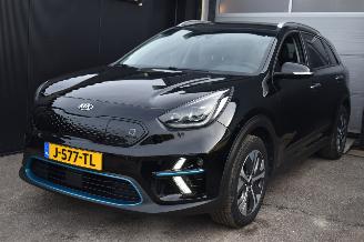 Kia Niro 64Kwh Executive line 204Pk SOH 100% 3FASE *Navi/Clima/Camera/Leder/Stoelverwarming 2020/10