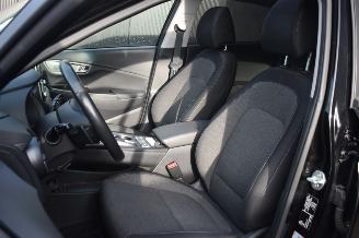 Hyundai Kona 64Kwh EV Fashion 204Pk SOH 100% 3Fase *Navi/Clima/Camera/Schuifdak picture 5