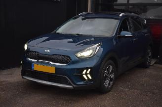 Schadeauto Kia Niro 1.6 GDi Hybrid Executiveline 105Pk *Navi/clima/Camera/Leder/Stoelverwarming 2020/10