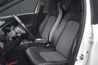Renault Zoé 52Kwh R135 Intens 3FASE 92%SOH *Navi/CLima/Camera/Stoelverwarming picture 5
