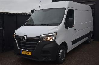 krockskadad bil bedrijf Renault Master 2.3 Dci T35 L2H2 Comfort 135Pk *Navi/Airco/Camera 2022/12