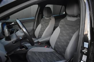 Volkswagen ID.4 77Kwh Life 204Pk 3FASE *Navi/Clima/Stoelverwarming picture 5