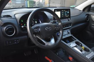 Hyundai Kona 64Kwh Comfort 204Pk 3Fase SOH 100% *Navi/Clima/Camera picture 8