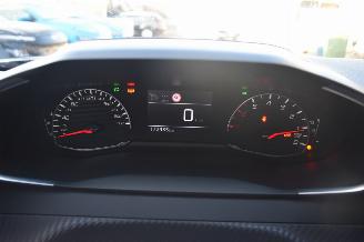Peugeot 2008 1.2 Puretech Allure 131Pk *Navi/Clima picture 9