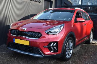skadebil auto Kia Niro 1.6 Gdi Hybrid Executiveline 105Pk *Navi/Clima/Leder/Schuifdak/Camera/stoelverwarming 2020/6