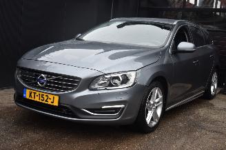 Voiture accidenté Volvo V-60 2.0 D4 Ocean Race Business 190Pk *Navi/Airco/Leder/Camera/Stoelverwarming 2016/5