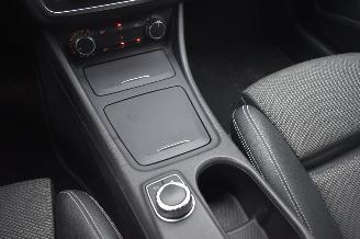 Mercedes Cla-klasse 200 D Ambition 136Pk *Navi/Clima picture 15