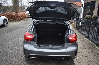 Mercedes A-klasse 1.6 180 Prestige AMG 122Pk *Navi/Clima/Camera/Stoelverwarming picture 14